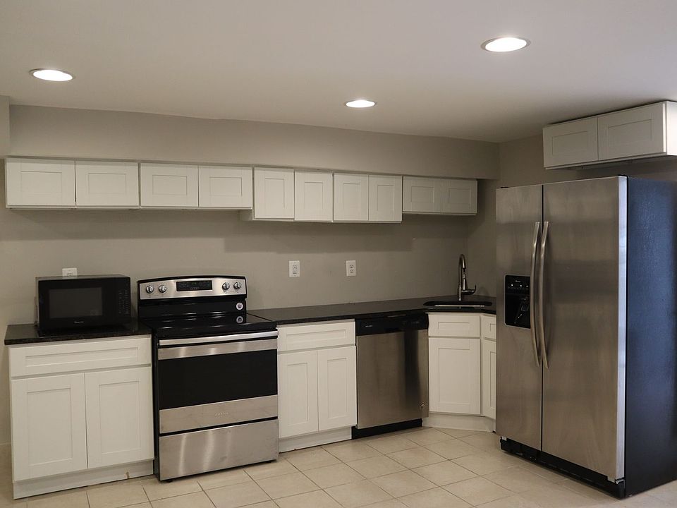 1st image of 2206 N Charles St #6
