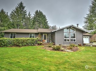 4015 S Bay Rd NE, Olympia, WA 98516