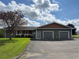 265 Caswell St, Grand Falls, NB E3Z 1A7