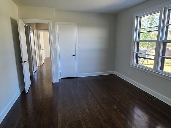 5th image of 2550 Lakeland Dr