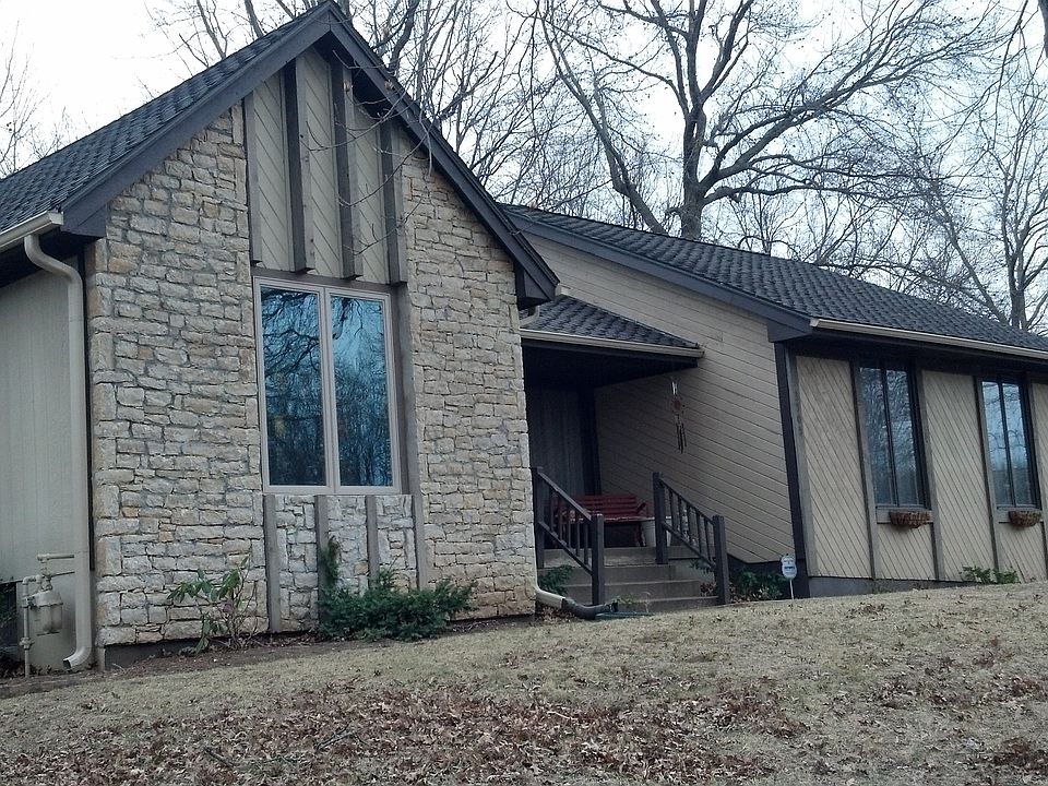 1st image of 3505 NE Lacewood Ct