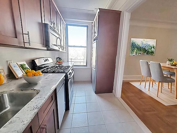 4th image of 365 W End Ave APT 8E