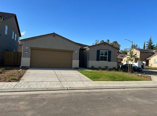 6734 E Cambridge Ave, Fresno, CA