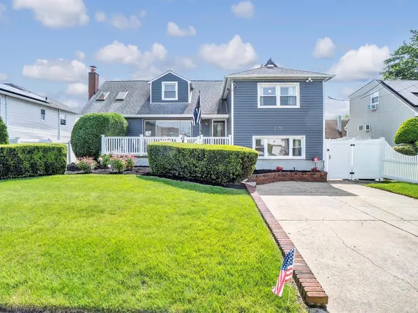 270 Lincoln Avenue, Island Park, NY 11558