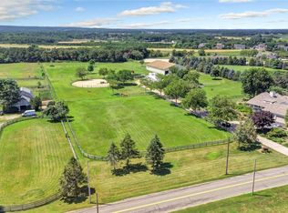 307 Deep Hole Rd, Baiting Hollow, NY 11933