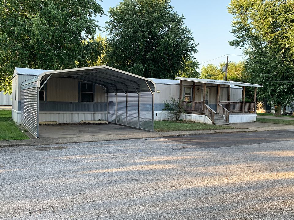 2nd image of 726 Serenity Ln