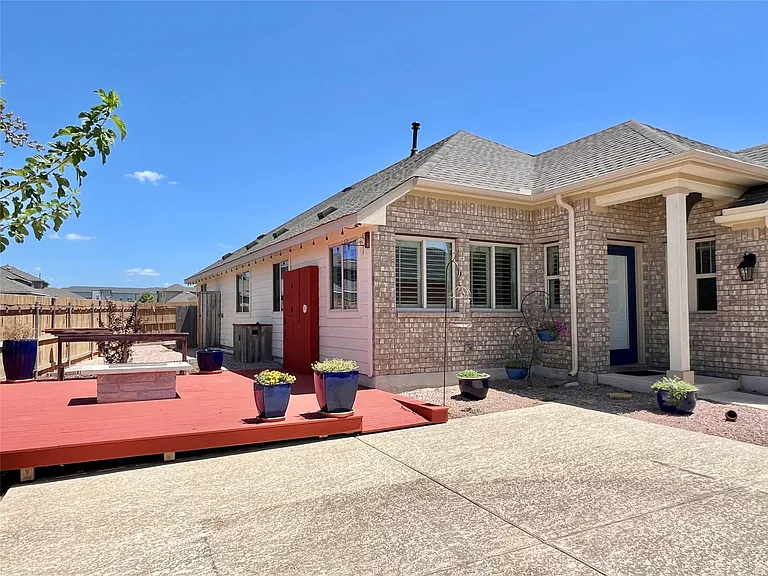 401 Arabian Colt Dr — Photo 25