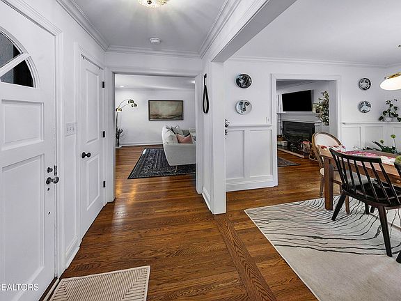 5th image of 418 E Hillvale Turn
