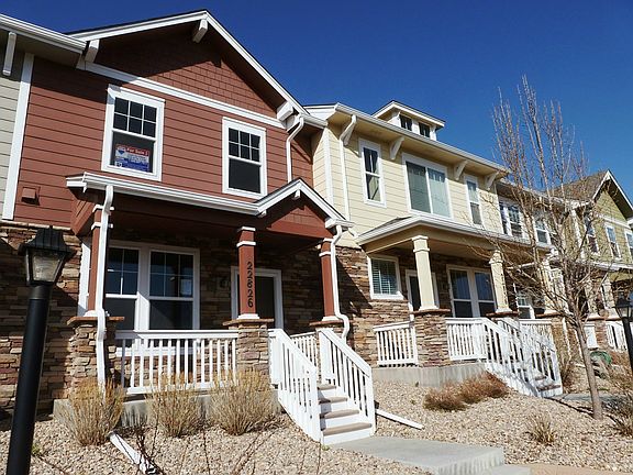 Creekside ExteriorN.jpg