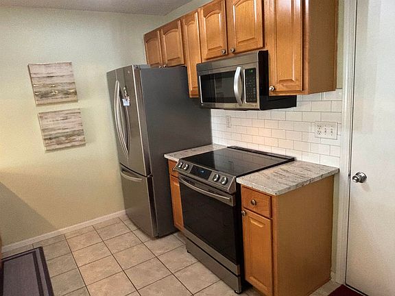 5th image of 11886 River Hills Pkwy