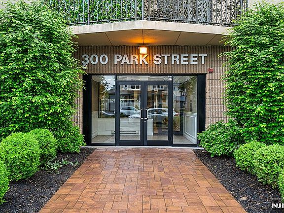 2nd image of 300 Park St APT 5G