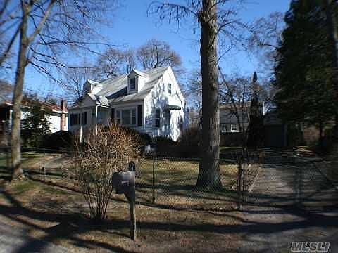 2nd image of 7 Bayard St