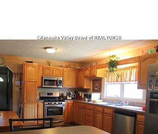 4th image of 324 Wesley Dr