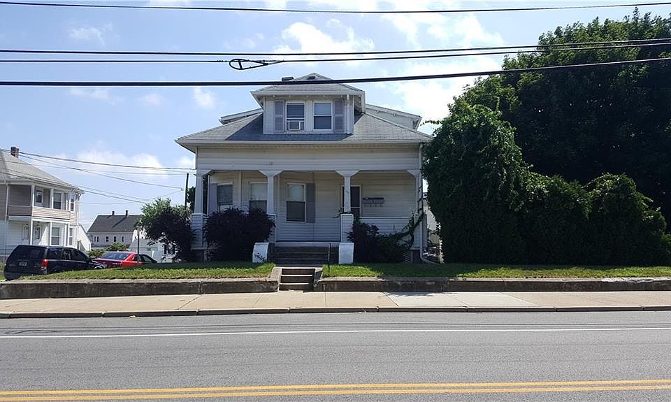 2nd image of 305 Power Rd