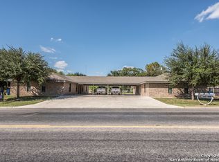 1324 W Goodwin St UNIT C, Pleasanton, TX 78064