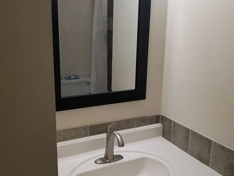 515 Warwick Dr — Photo 27
