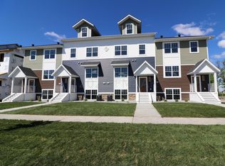 5829 41st St S, Fargo, ND 58104