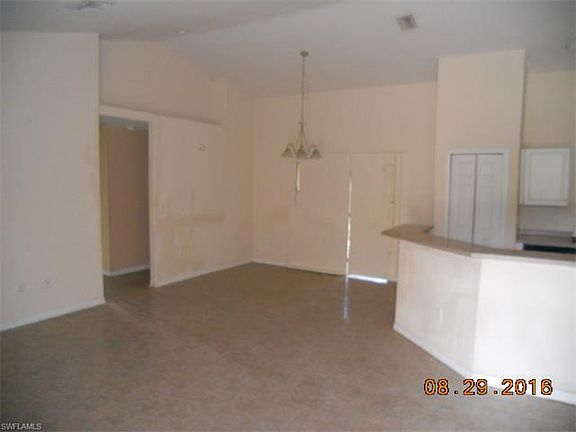 2nd image of 1600 Inez Ave S