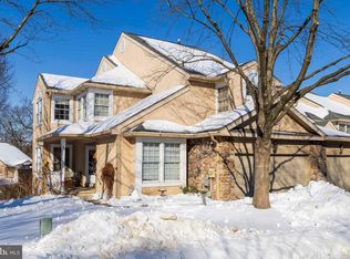 216 Linden Dr #216, Elkins Park, PA 19027