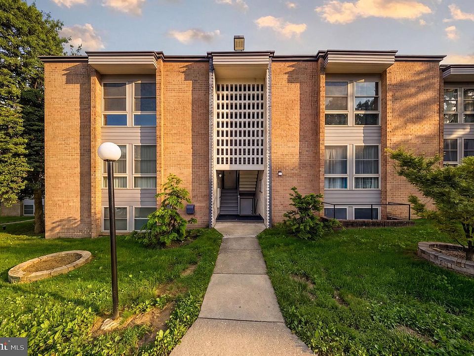 1st image of 2202 Greenery Ln APT 301-22