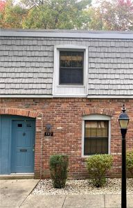 592 Carriage Cir, Pittsburgh, PA, 15205