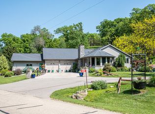 6748 Dutch Hollow Rd, Potosi, WI 53820