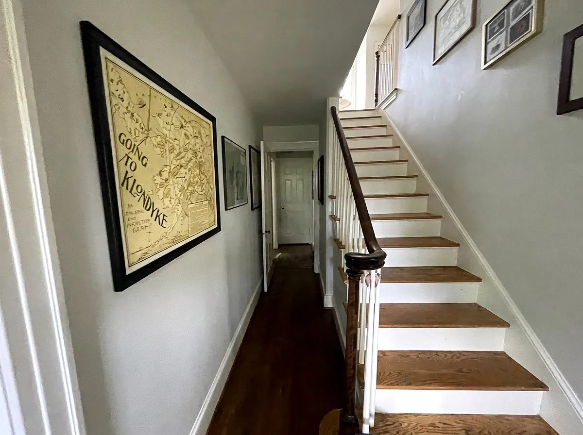 3 bed, 1.5 bath, $3,300 — Photo 2
