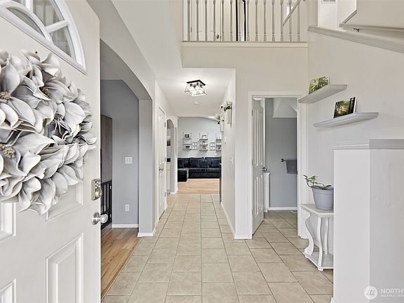 4th image of 303 E Highland Drive
