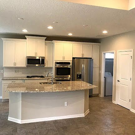 5th image of 199 Greenview Ln