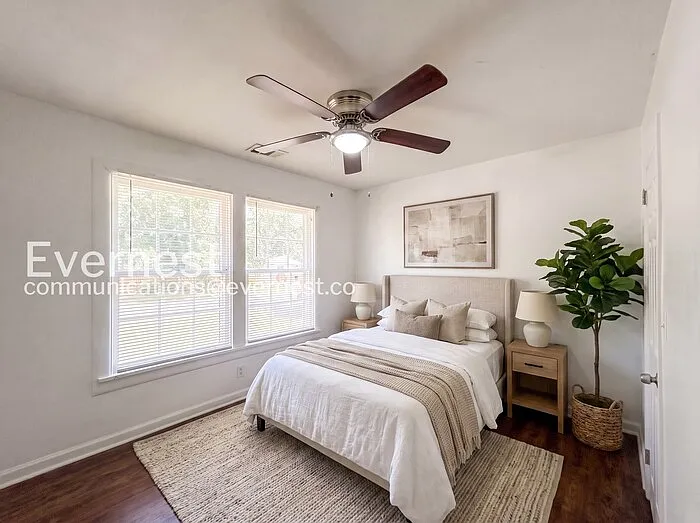 4 bed, 2.0 bath, 1000 sqft, $2,295 — Photo 4