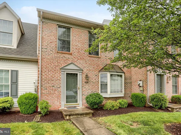 439 Waverly Woods Dr, Harrisburg, PA 17110