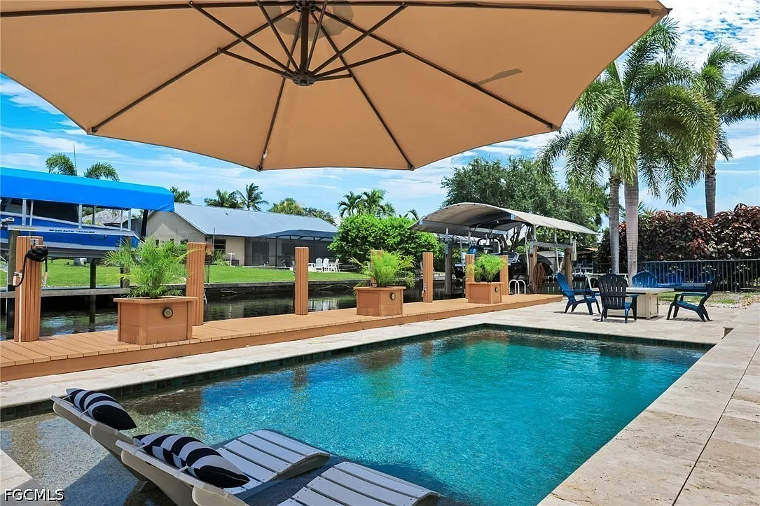 3 bed, 2.0 bath, 1666 sqft, $11,500 — Photo 3