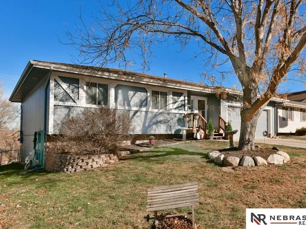 4992 Drexel St, Omaha, NE 68117