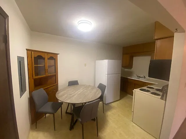 2 bed, 600 sqft, $850 — Photo 3