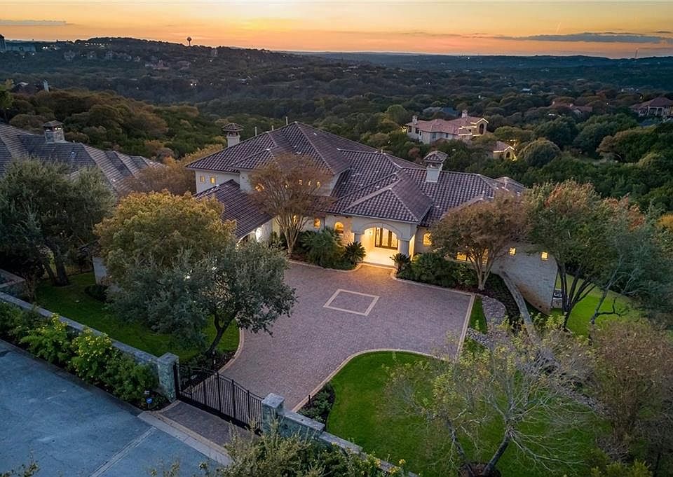 1st image of 724 Barton Creek Blvd