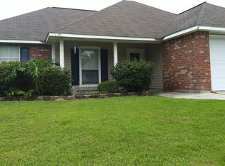 43204 S Henderson Ave, Prairieville, LA 70769