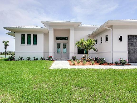 2nd image of 3809 Kismet Lakes Ln