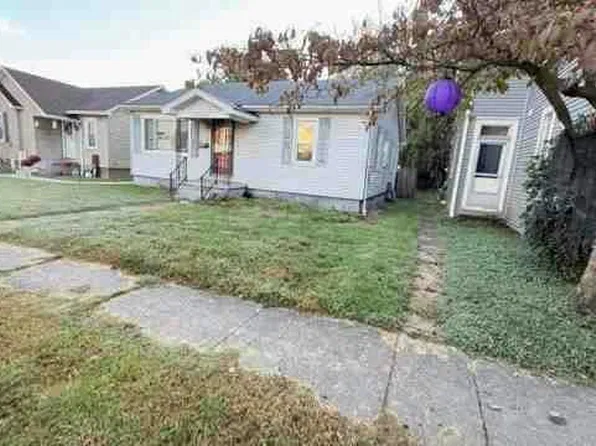 1026 10th St, Tell City, IN 47586