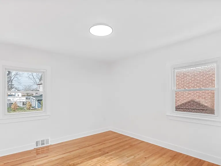 14 Columbus Ave — Photo 5