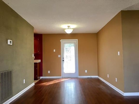 5th image of 3238 S Senseney Cir