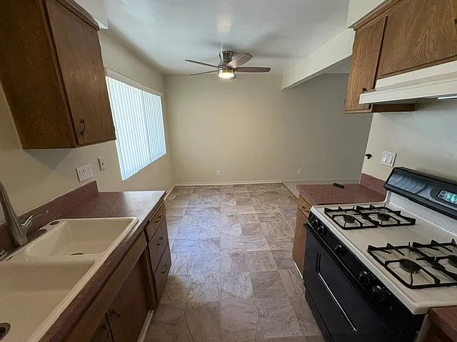 266 S Oak Knoll Ave #4 — Photo 6