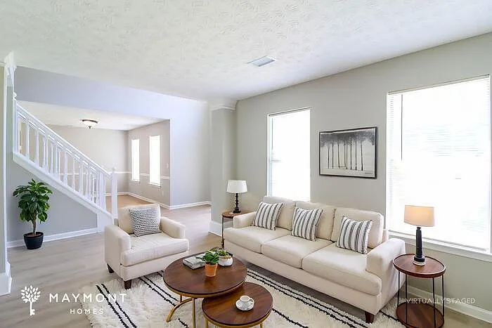 444 Grove Park Dr — Photo 5