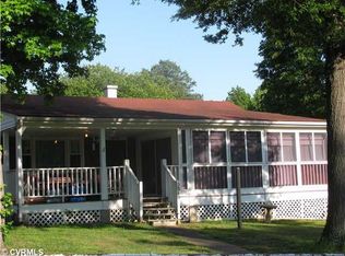 3049 Rushton Rd, North Chesterfield, VA 23237