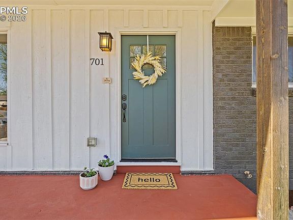 3rd image of 701 Delbrook Dr