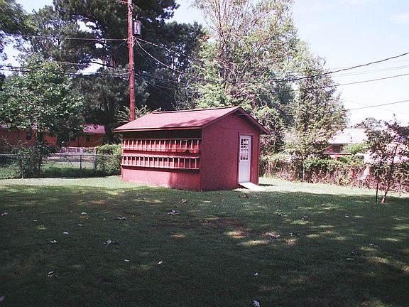 4th image of 2203 W 40th Ave