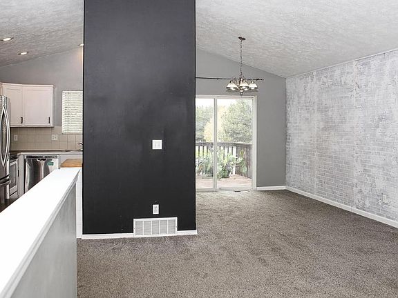 4th image of 3318 Thistle Creek Ln