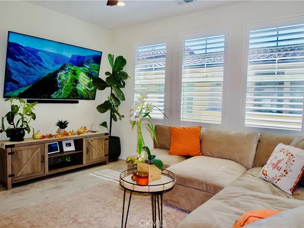 104 Jaripol Cir, Mission Viejo, CA 92694