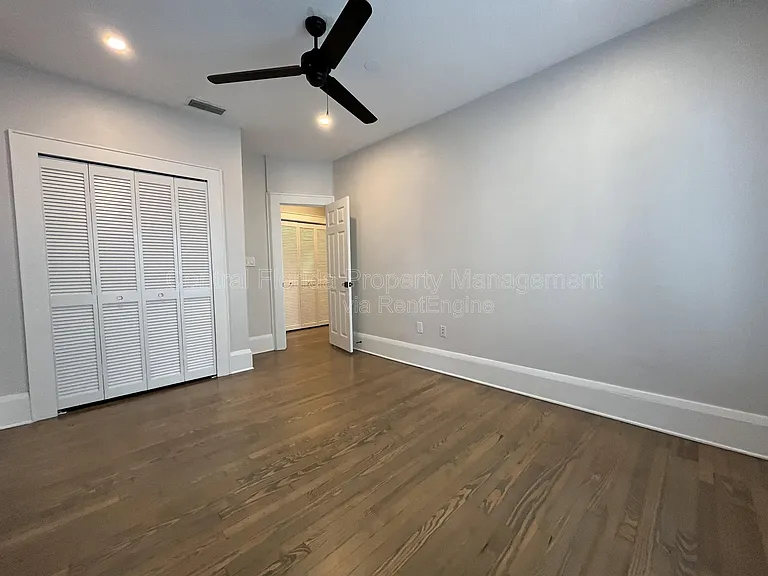 1509 E Jefferson St #X — Photo 30