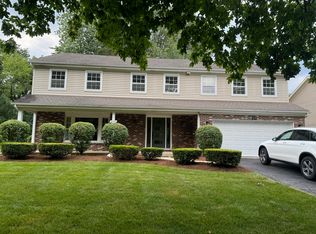 5170 Pennywood Dr, Lisle, IL