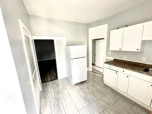 24 E Washington Ave #2 Photo 1